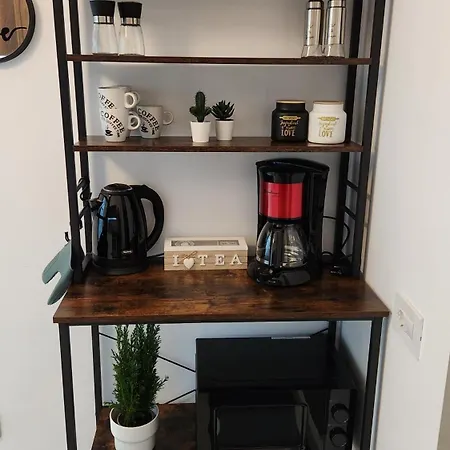 Bright Corner Pacii Apartment