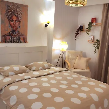 Bright Corner Pacii Apartament *