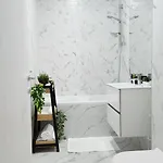 Bright Corner Pacii * 布加勒斯特